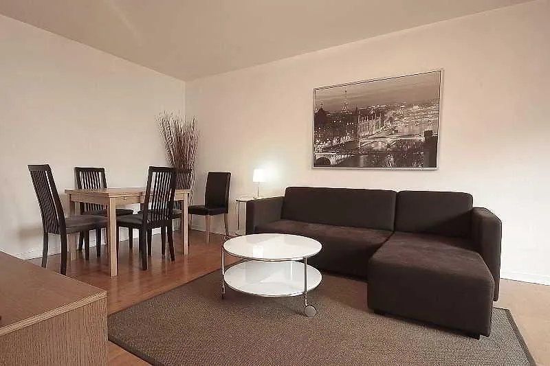 Bridgestreet Champs-elysees Apartment *