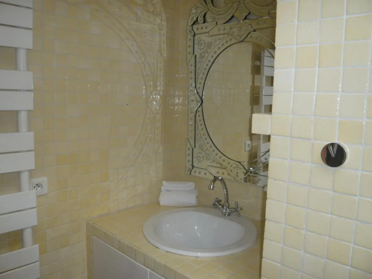Bridgestreet Champs-elysees Apartment Paris
